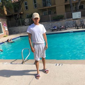 Meet your Posher, Fernando